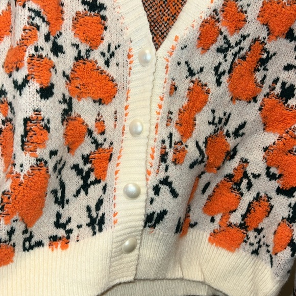 Cardigan - Picture 3 of 4